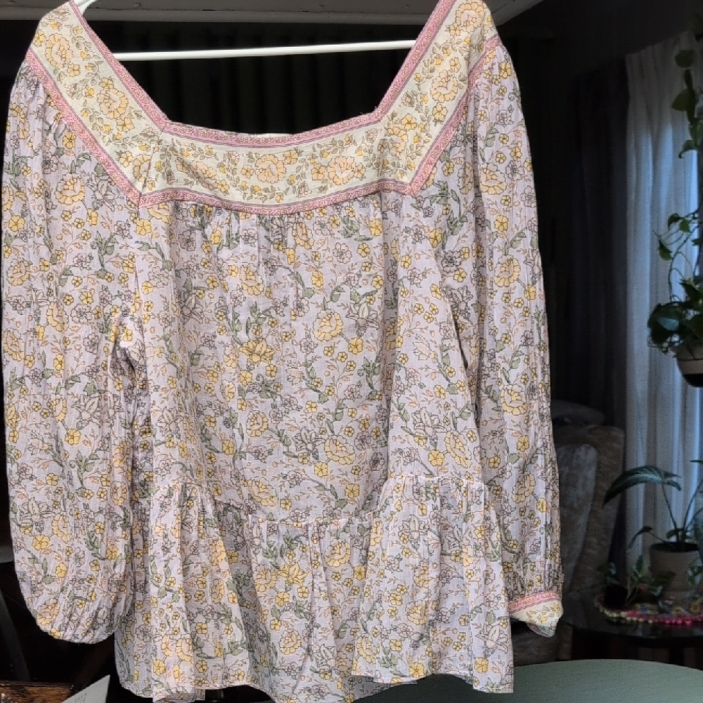 American Eagle Outfitters Pink and Yellow Blouse